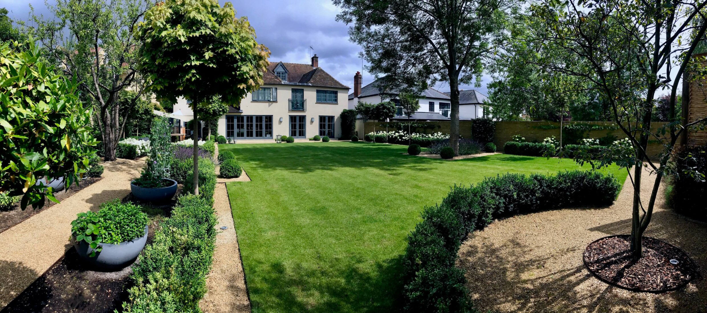 townhouse garden in Oxford back garden with lawn and townhouse