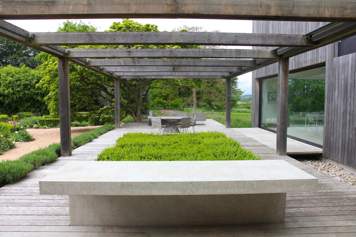 oak beams and furniture an outdoor kitchen garden in Oxford by designers