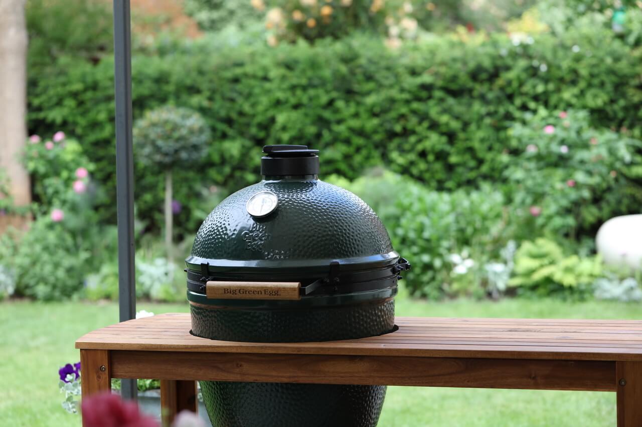 big green egg barbecue