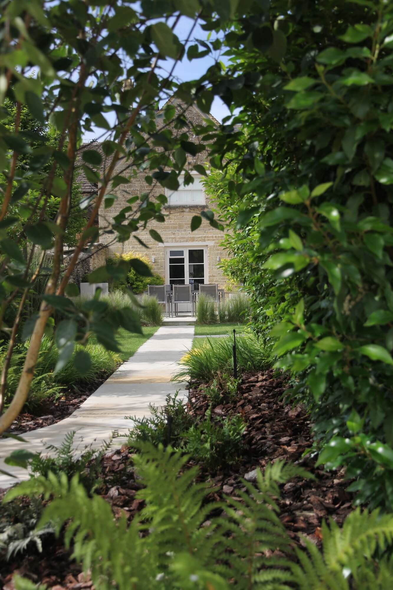 burford garden with lush planting