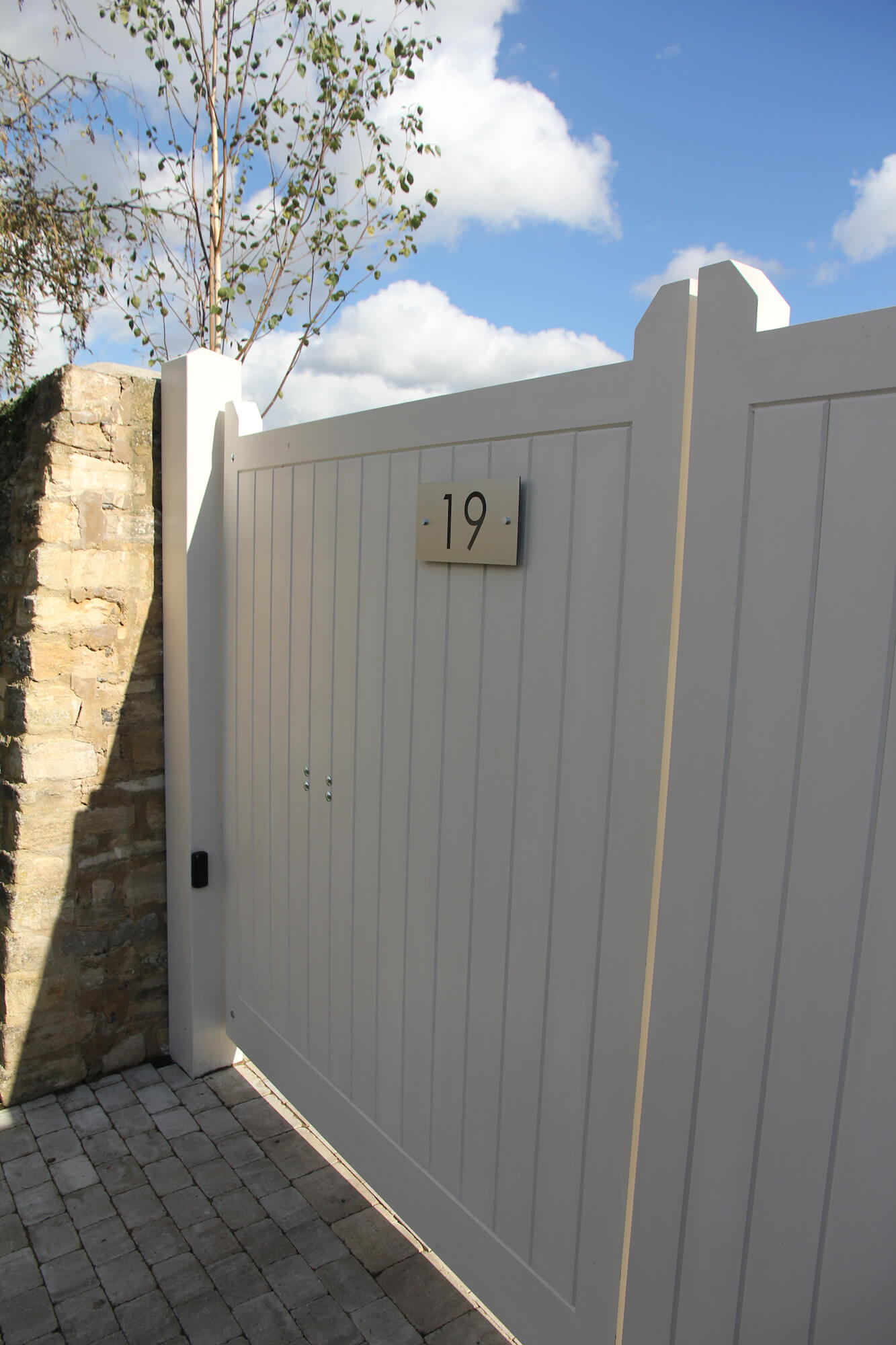 bespoke designer autogates in Burford