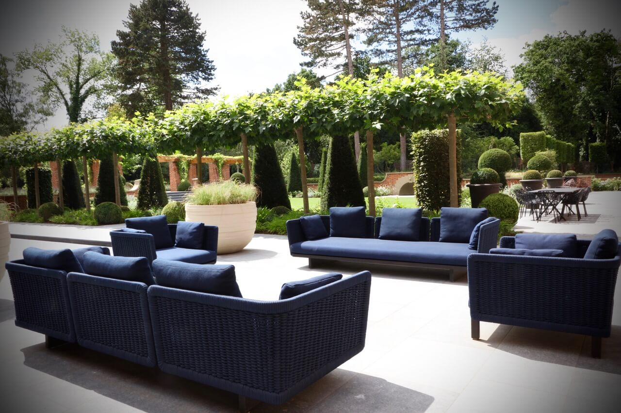 Paola Lenti garden marine furniture poolside