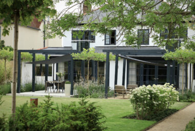 Oxford townhouse garden by hendy curzon gardens