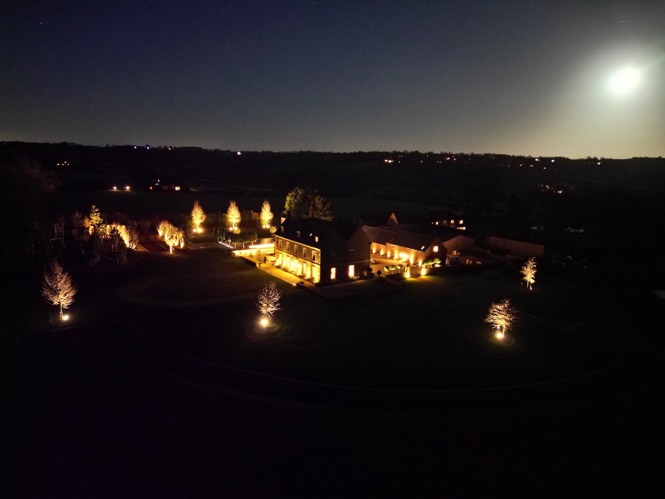 Drone footage of Georgian Manor in Oxfordshire at night 